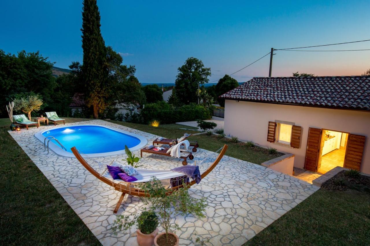 Villa Aurania Vranja Luaran gambar